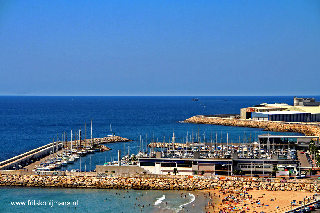 Aanlegsteiger haven Tarragona Spanje