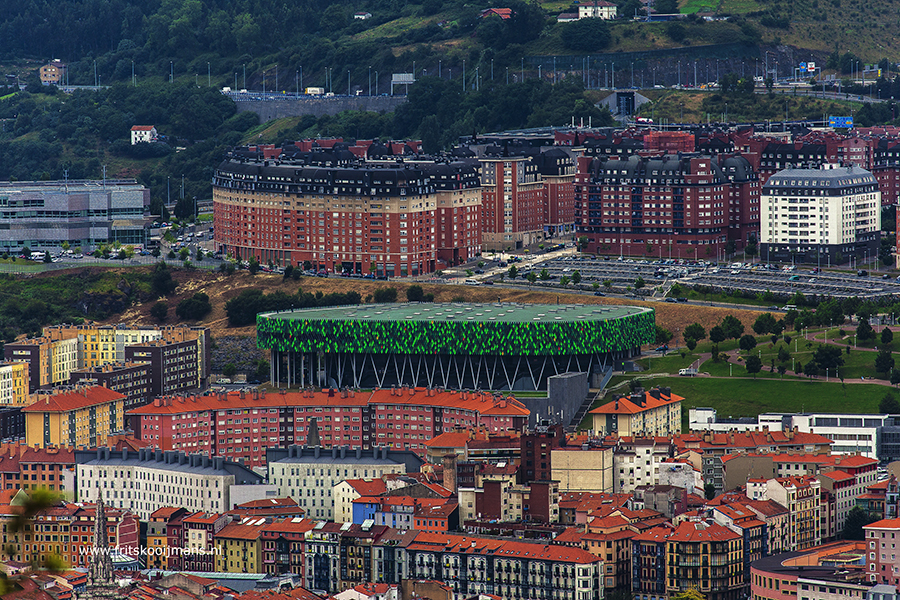 Uitzicht van boven over Bilbao