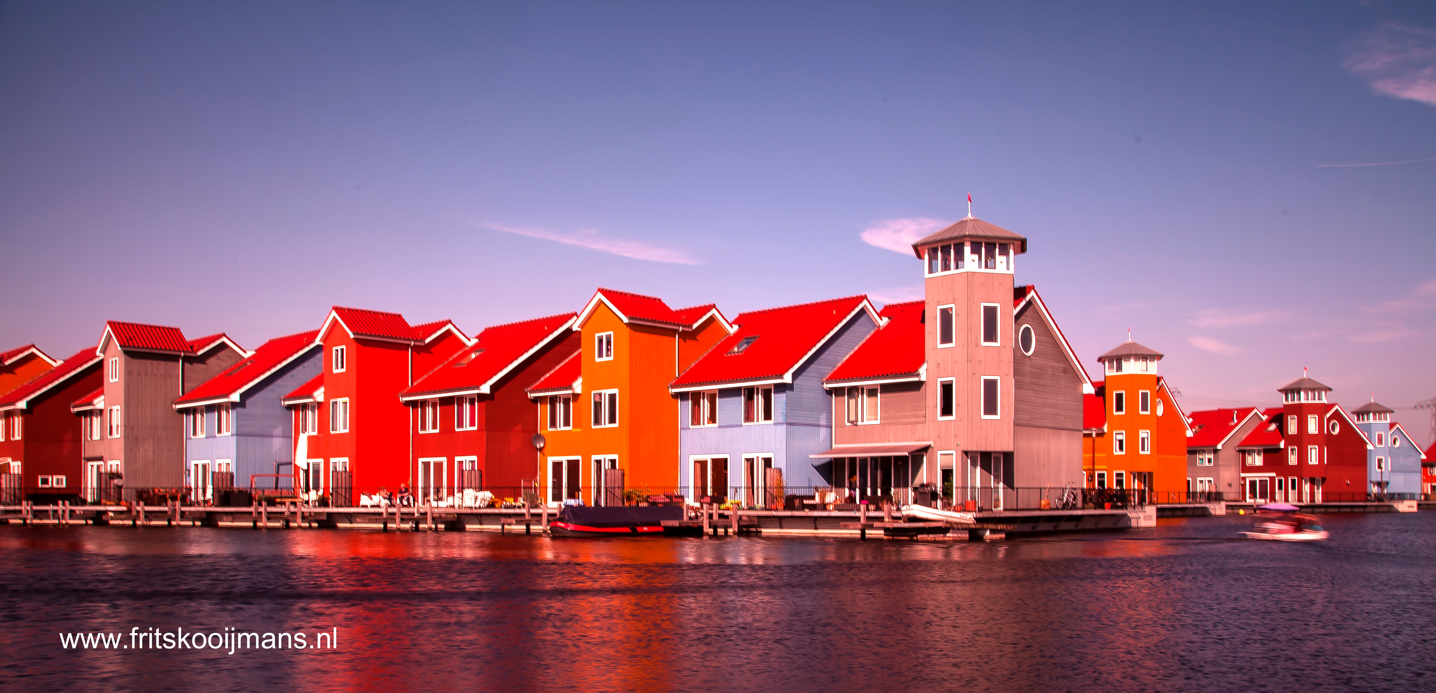 Gekleurde huizen wijk Reitdiephaven Groningen