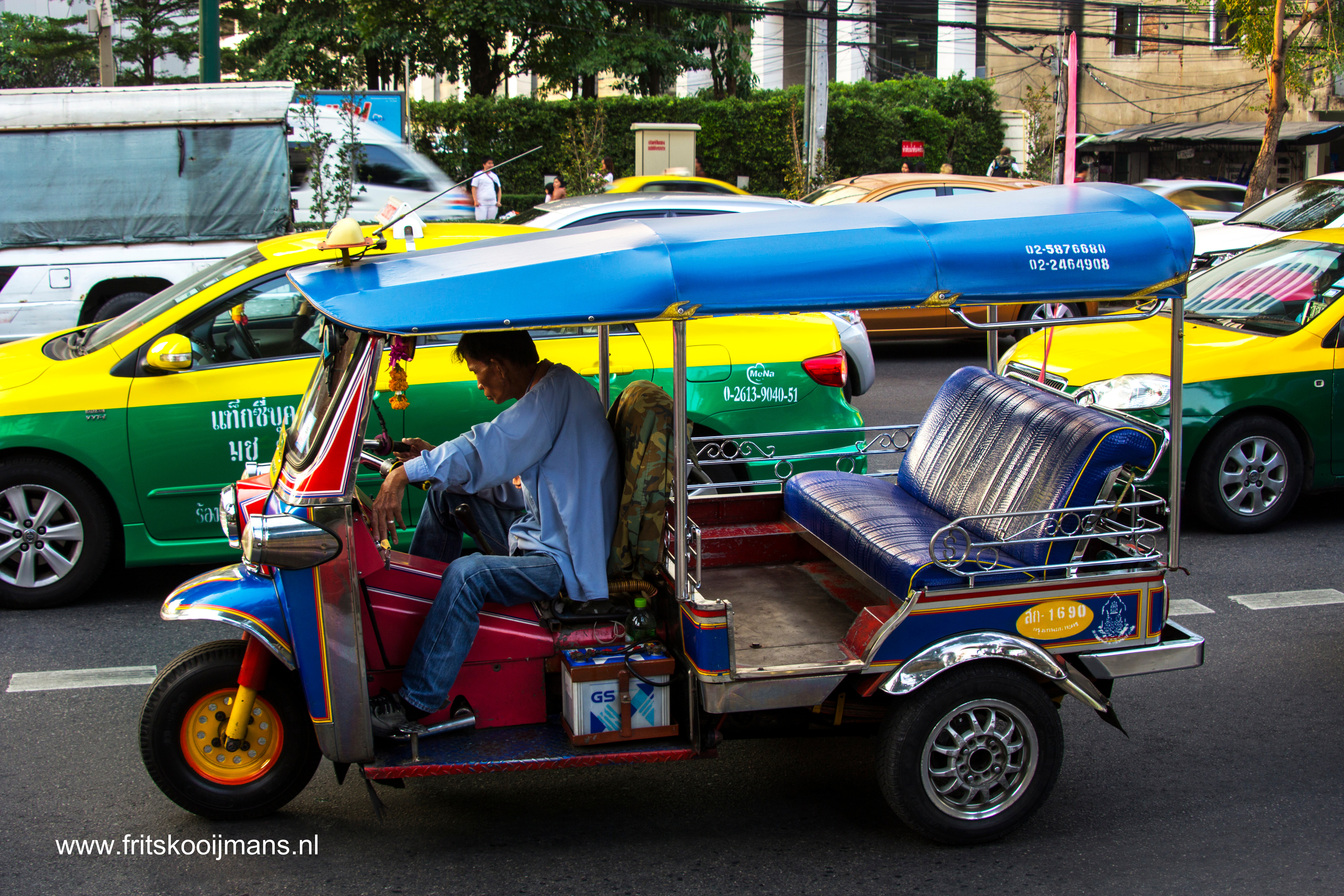 201312241530 Tuktuk in Bangkok 