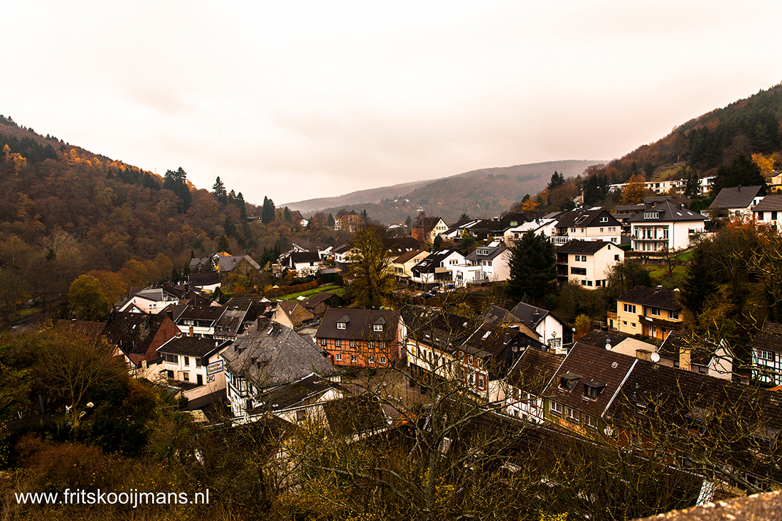201411184243 Uitzicht vanaf burcht Hengebach in Heimbach