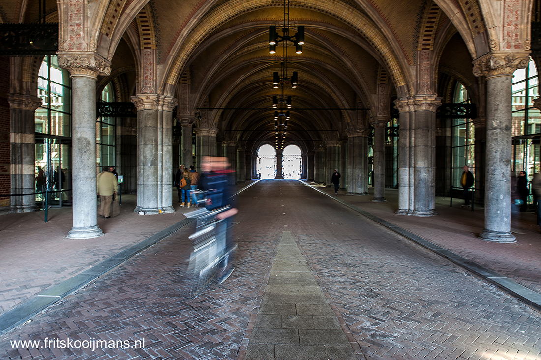 Doorgang onder Rijksmuseum Amsterdam