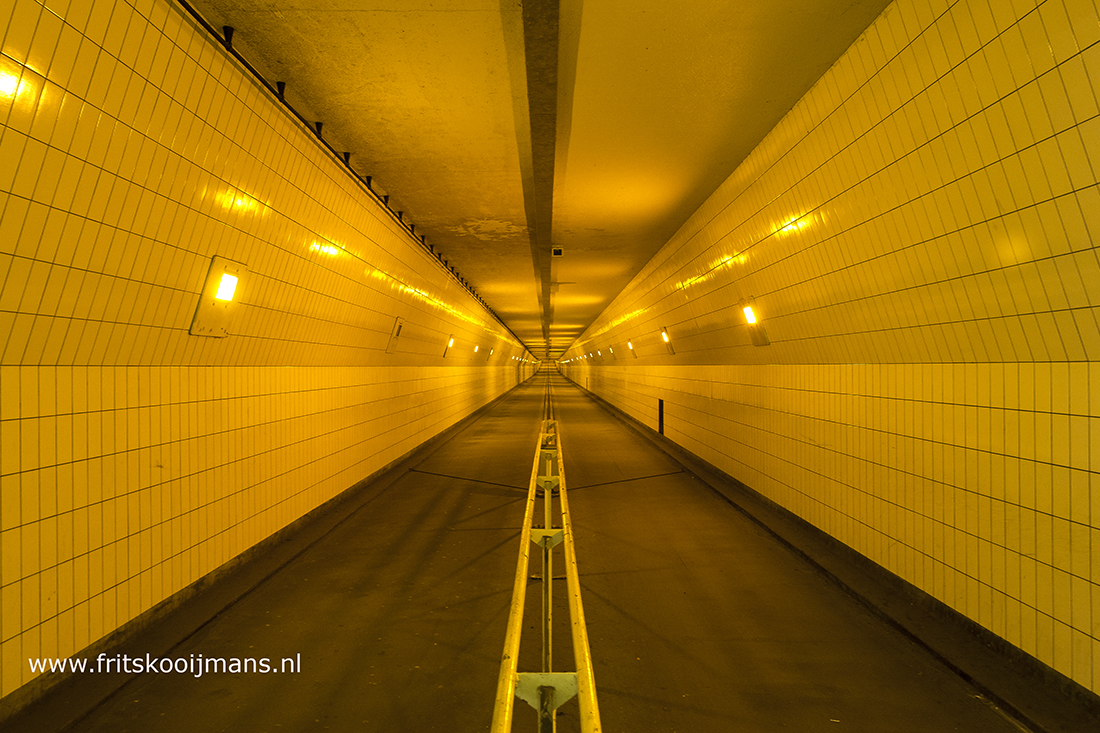 De Fietstunnel in Rotterdam